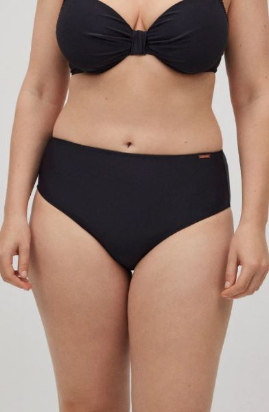 Εικόνα της Ysabel Mora Μαύρο Ψηλόμεσο Slip Μαγιό.