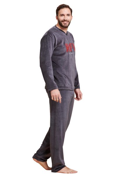 Εικόνα της Rafael by Jeannette ανθρακί βελούδινη ανδρική πιτζάμα με κέντημα.