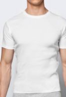 Εικόνα της Ider Λευκή ανδρική φανέλα λαιμόκοψη από 100% βαμβάκι με κοντό μανίκι, χωρίς πλαϊνές ραφές.