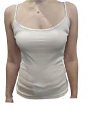 Εικόνα της Dreams μπεζ γυναικείο φανελάκι με ράντα.