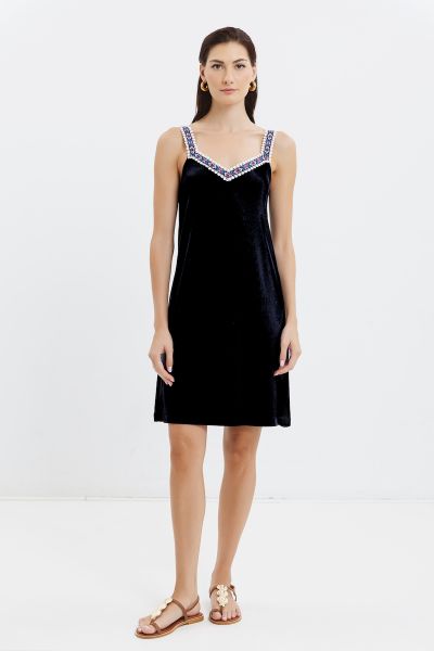 Εικόνα της Γιώτα Μαύρο Φόρεμα Homeware Με Φαρδιά Ράντα.