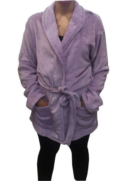 Εικόνα της Apple λιλά φλις ρόμπα σταυρωτή.