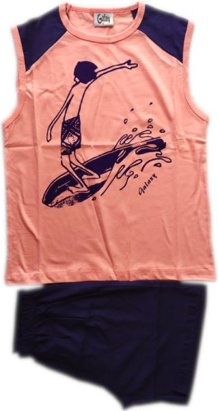 Εικόνα της Παιδική αγορίστικη πιτζάμα από 100% βαμβάκι. Κοραλί αμάνικη μπλούζα με στάμπα. Μπλε σορτς.