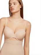 Εικόνα της Gisela μπεζ σουτιέν με μπανέλα και ελαφριά επένδυση.