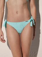 Εικόνα της Ysabel Mora Aqua Μπλε Slip Μαγιό Δετό, Με Ανάγλυφο Σχέδιο.