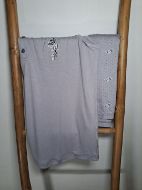 Εικόνα της Plus Size Galaxy viscose γκρι γυναικεία πιτζάμα με εμπριμέ βερμούδα.