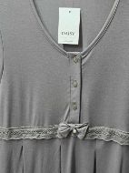 Εικόνα της Zen by Daisy γκρι elephant viscose νυχτικό με κοντό μανίκι και κουμπιά.