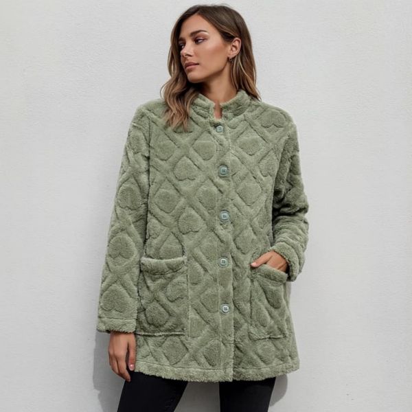 Εικόνα της Passion Φυστικί Κουμπωτή Γυναικεία Ρόμπα Με Ανάγλυφο Σχέδιο.