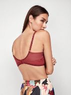 Εικόνα της Gisela ριγέ μπορντό σουτιέν με μπανέλα και ελαφριά επένδυση.