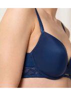 Εικόνα της Triumph Vivid Spotlight WHP Μπλε σουτιέν με μπανέλα και ελαφριά επένδυση.