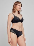 Εικόνα της Gisela Μαύρο Σουτιέν Με Δαντέλα, Χωρίς Μπανέλες, Με Ελαφριά Επένδυση.