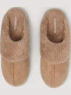 Εικόνα της Ysabel Mora μπεζ γυναικείες χειμερινές παντόφλες.