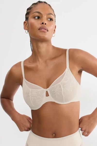 Εικόνα της Triumph Contour W01 Μπεζ Σουτιέν με Μπανέλες 10226401-00NZ